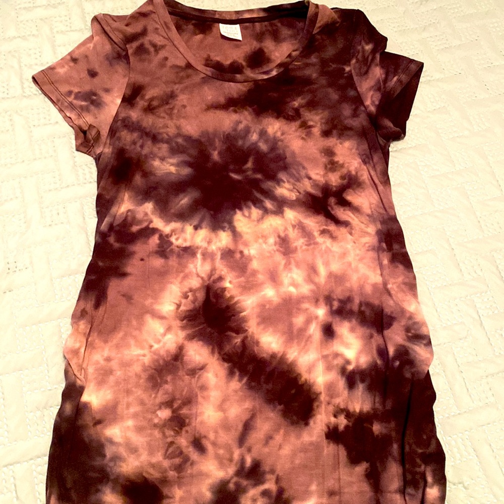Maternity black tie-dye dress